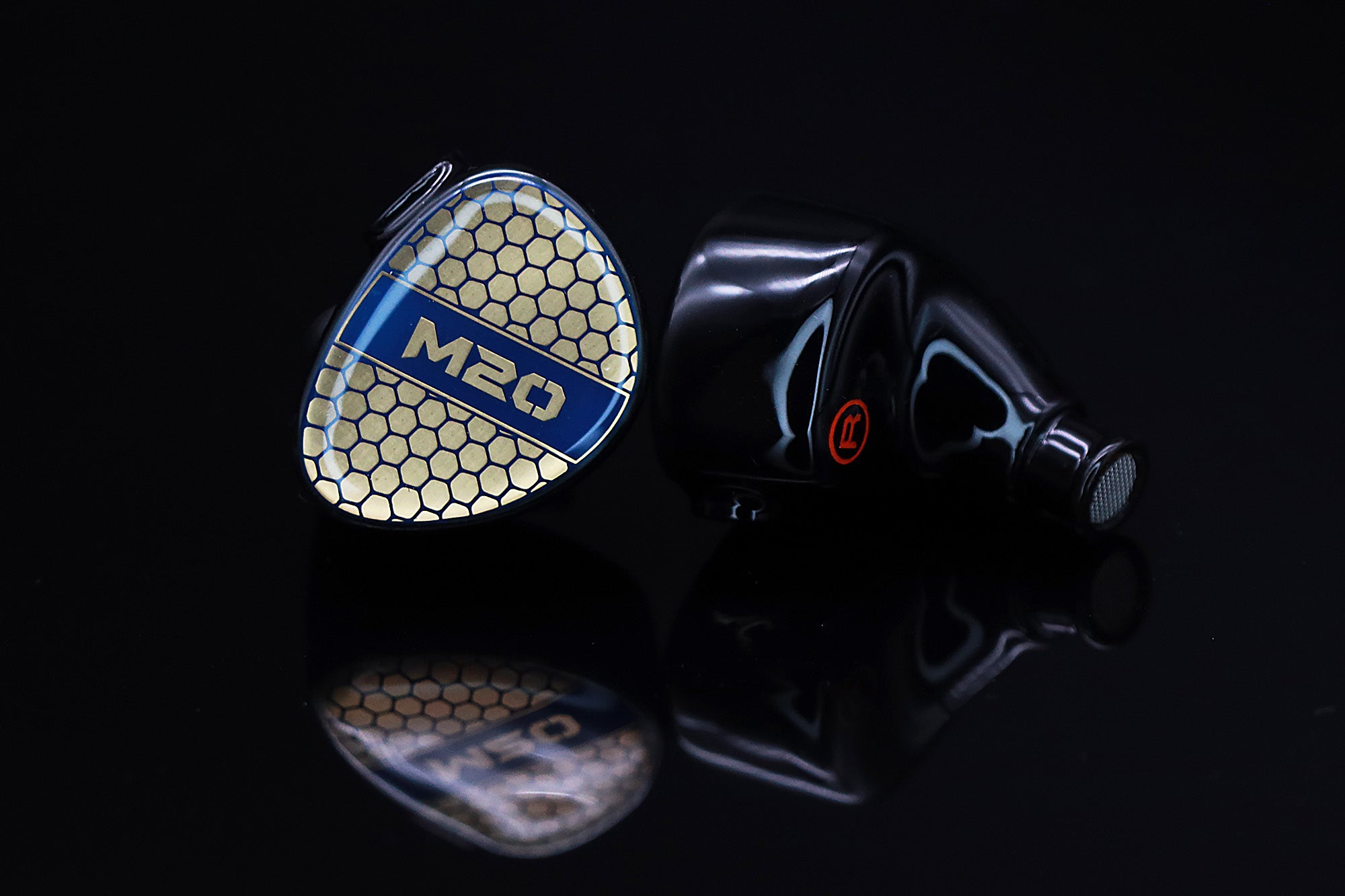 M20 Universal In-Ear Monitor